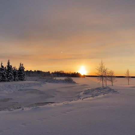 Hotelli Kultainen Joutsen Kuusamo Eksteriør billede