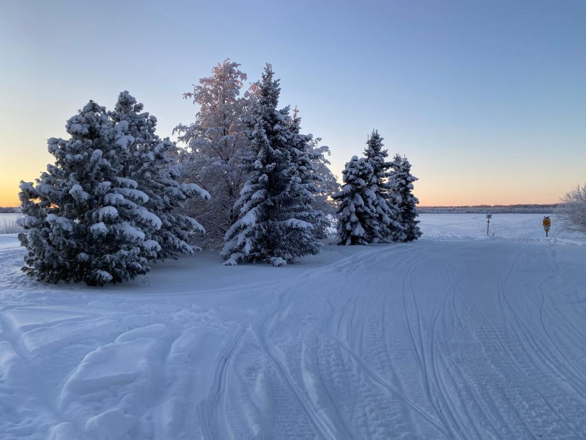 Hotelli Kultainen Joutsen Kuusamo Eksteriør billede