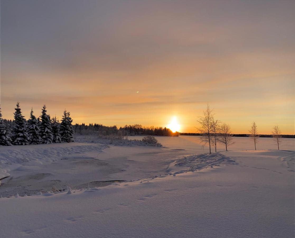 Hotelli Kultainen Joutsen Kuusamo Eksteriør billede